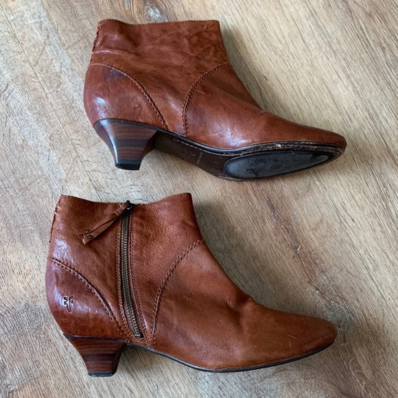 Frye Shoes - FRYE The Frye Company Steffi Zip Bootie Ankle Boota Sz 10 M